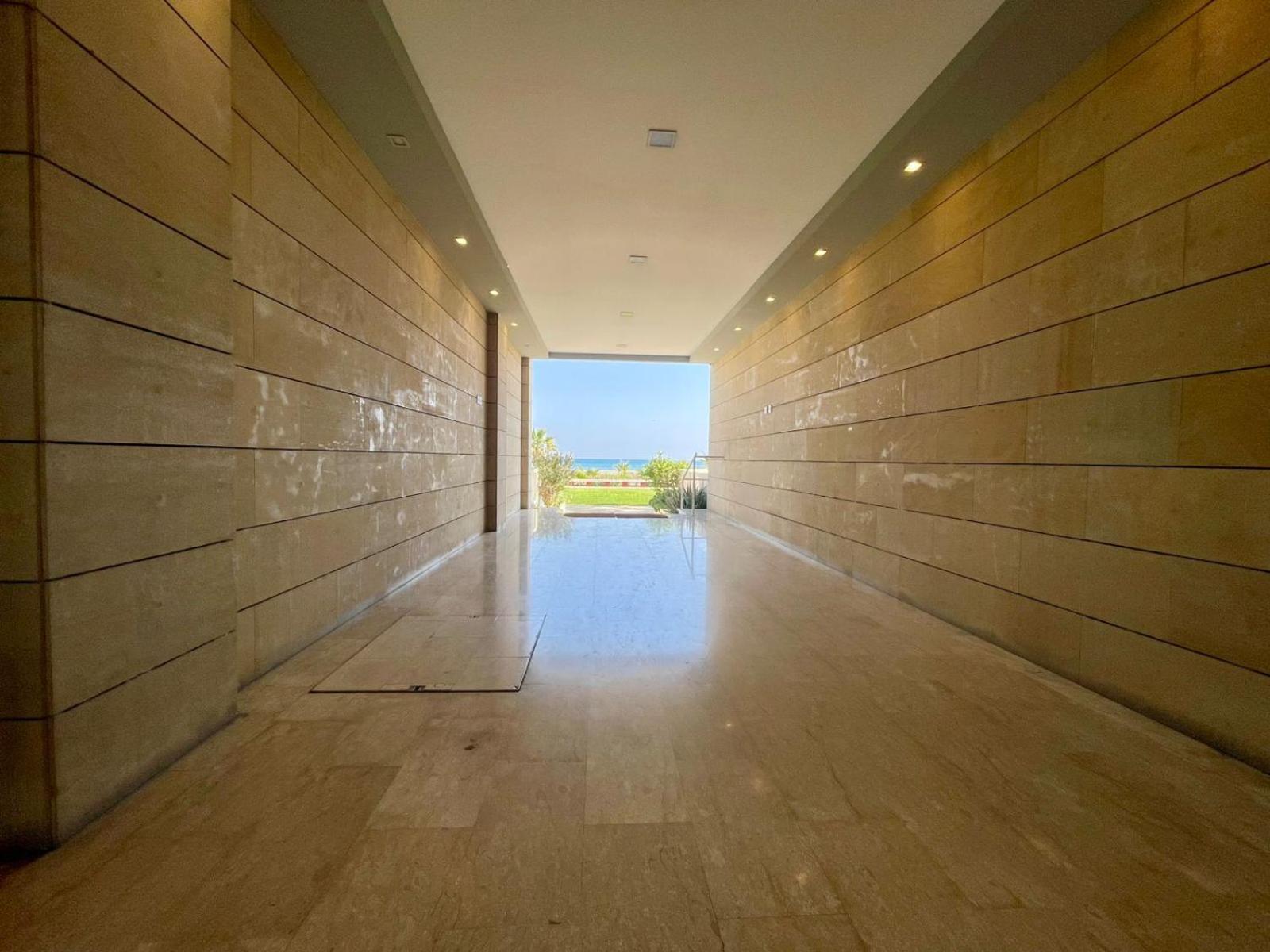 Sea View Suite In Makenzy Larnaca Exterior photo